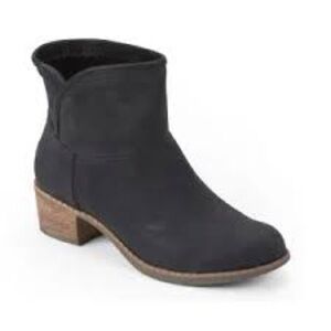 UGG Darling boots black leather ankle boots trendy women’s size‎ 10